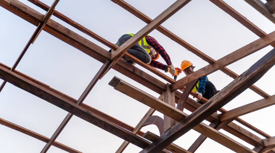 Expert Emergency Roof Repairs services in Louisville, IL