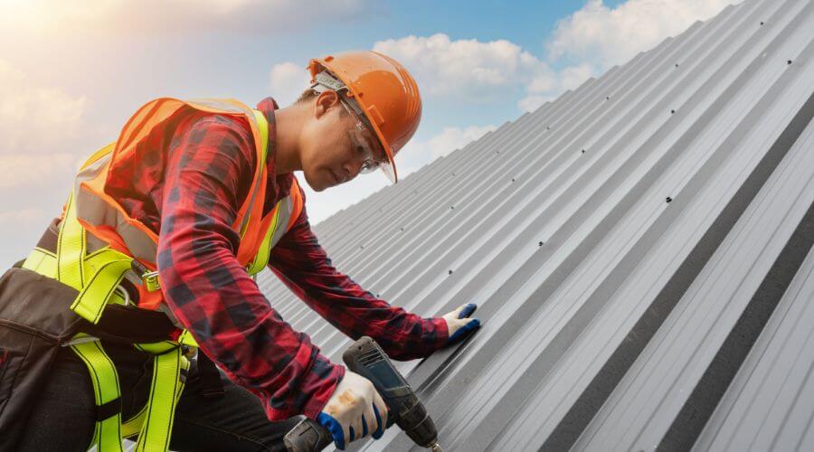 GAF certified roofer in Louisville, IL